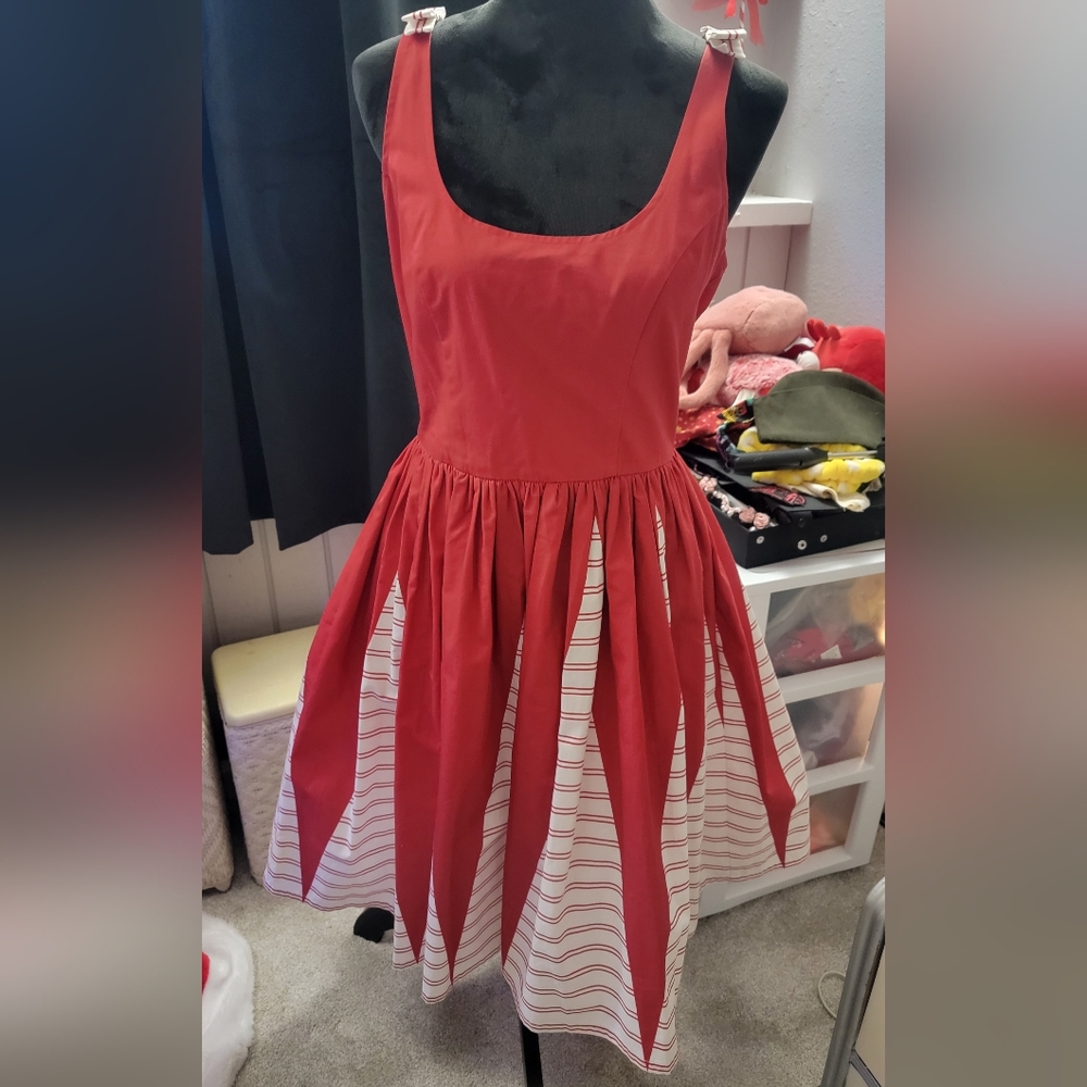 Oblong Box Shop Holiday Dress-50s Style